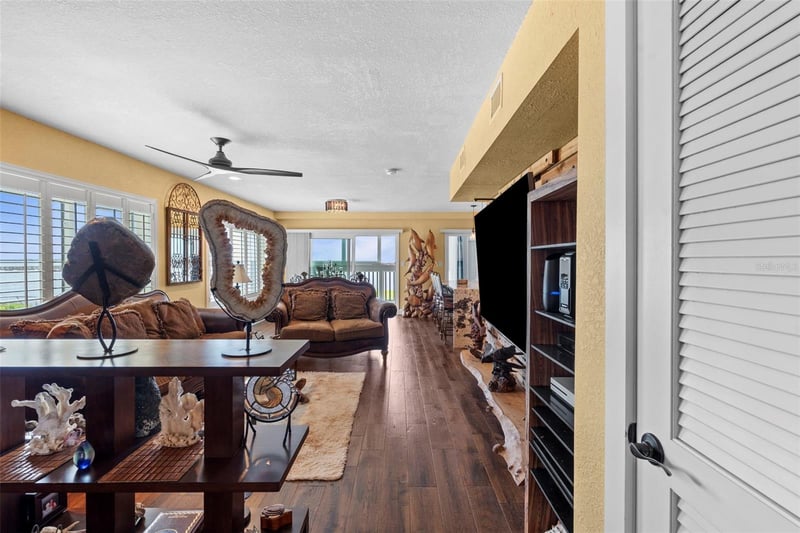 800 Bahia Del Sol Dr #A, Ruskin, FL 33570