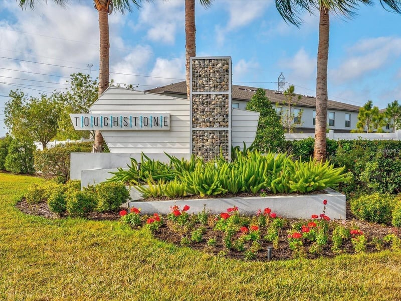7222 Ronnie Garden Ct, Tampa, FL 33619