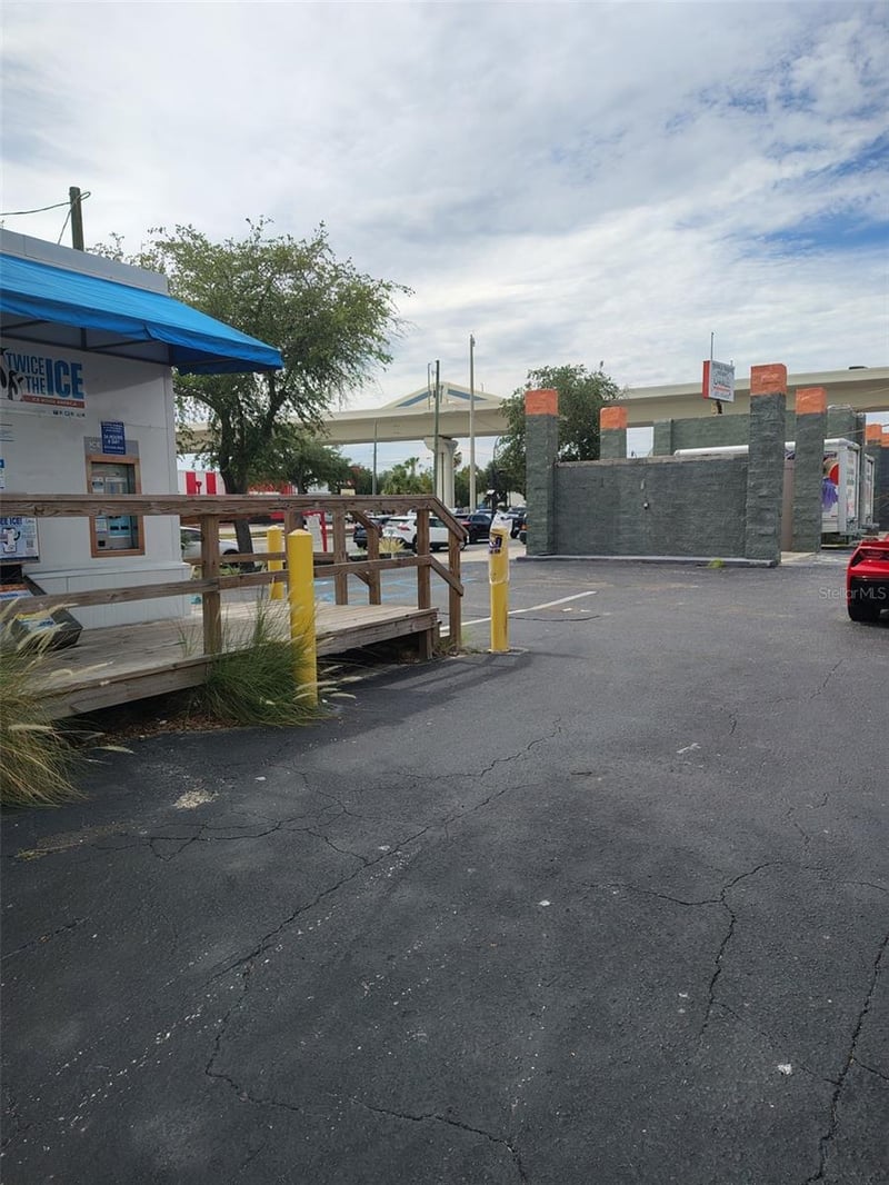 4902 S Manhattan Ave, Tampa, FL 33611