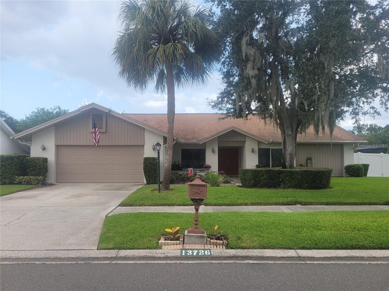 13726 Chestersall Dr, Tampa, FL 33624