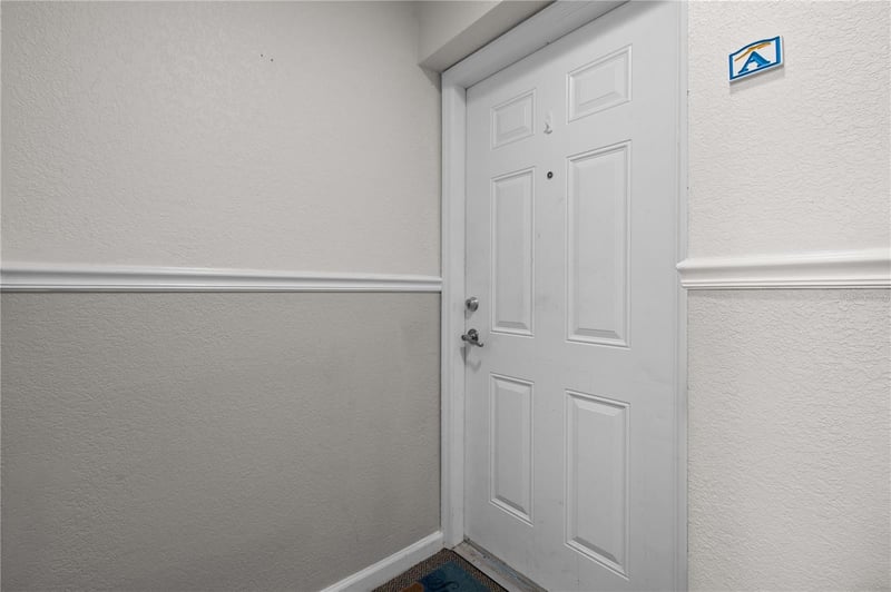 111 Seahorse Dr SE #A, St Petersburg, FL 33705