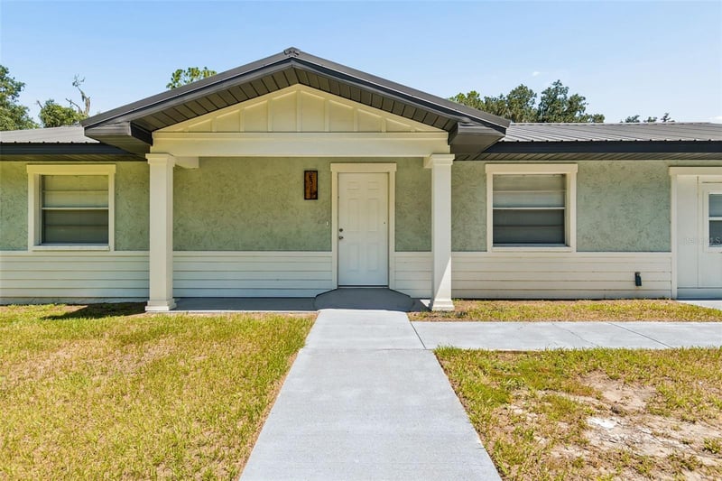 2317 Wooten Rd, Dover, FL 33527