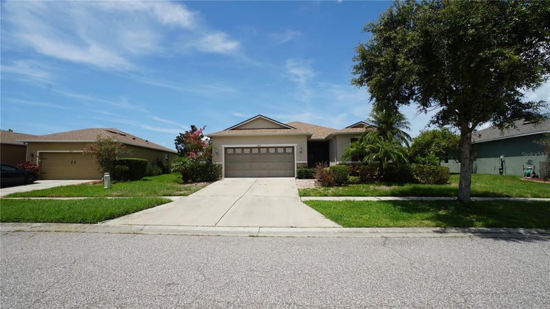 222 Star Shell Dr, Apollo Beach, FL 33572
