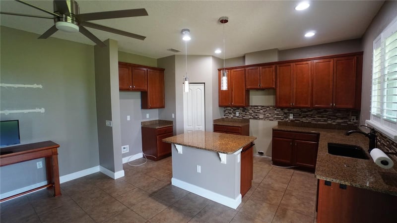 222 Star Shell Dr, Apollo Beach, FL 33572