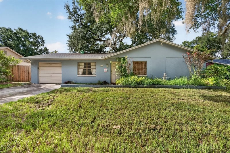 1917 Cedarbrooke Dr, Lutz, FL 33549
