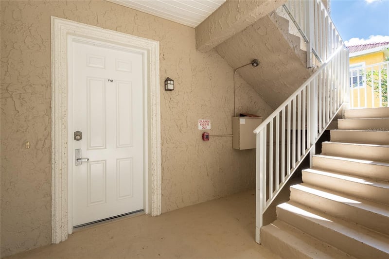 6815 Dali Ave #101, Land O Lakes, FL 34637