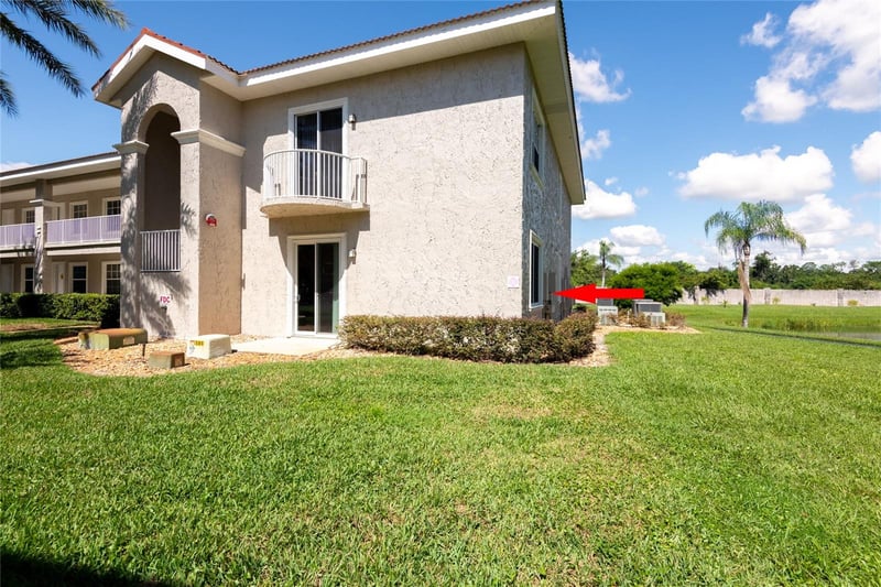 6815 Dali Ave #101, Land O Lakes, FL 34637