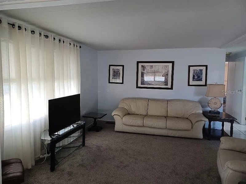 7880 54th Ave N #106, St Petersburg, FL 33709