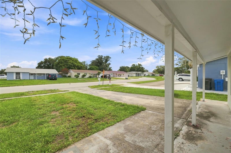 8344 Drycreek Dr, Tampa, FL 33615