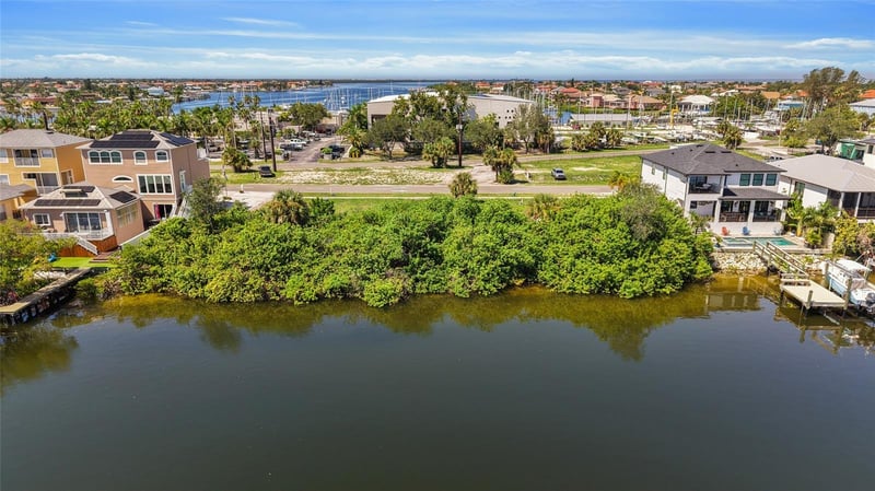 Apollo Beach Blvd, Apollo Beach, FL 33572