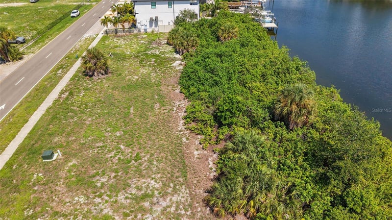 1215 Apollo Beach Blvd, Apollo Beach, FL 33572