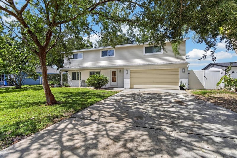 10718 Drummond Rd, Tampa, FL 33615