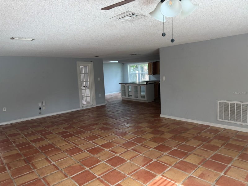 9830 Mark Twain Ln, Port Richey, FL 34668