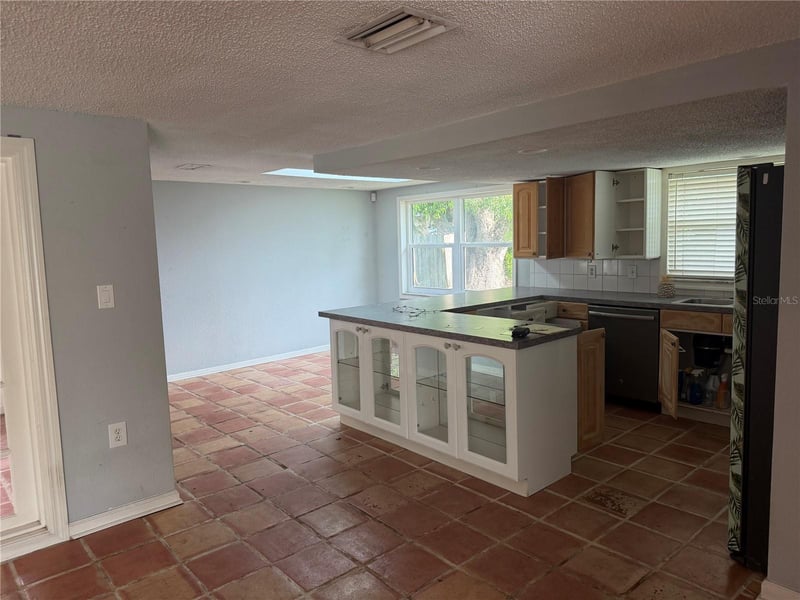 9830 Mark Twain Ln, Port Richey, FL 34668