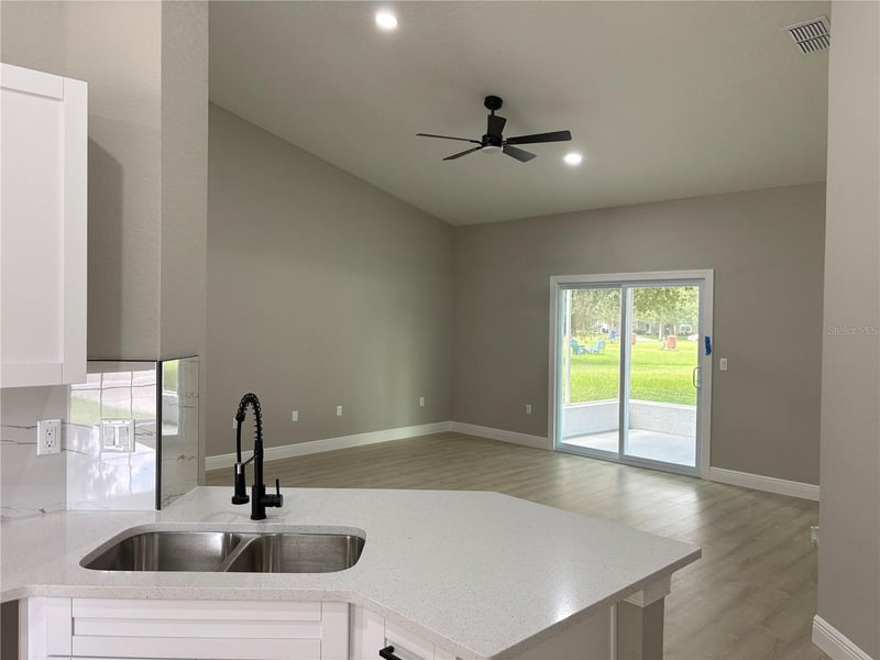 1415 Cristo Rey Pl, Plant City, FL 33566
