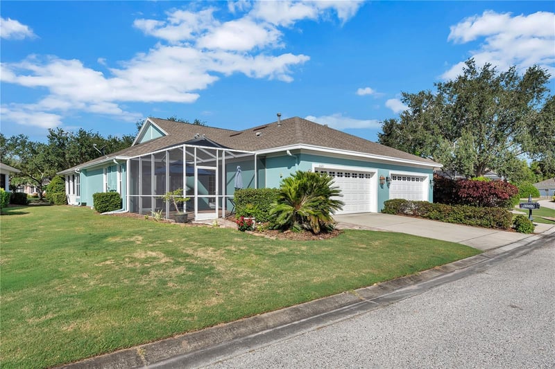 5320 Golden Isles Dr, Apollo Beach, FL 33572