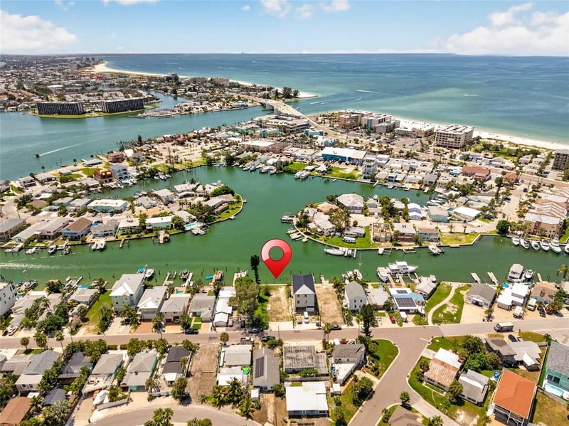 331 Boca Ciega Dr, Madeira Beach, FL 33708