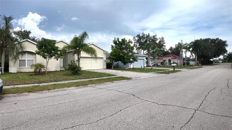 207 39th St E, Bradenton, FL 34208