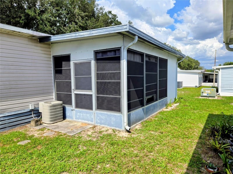 6336 Wealthy Ln, Zephyrhills, FL 33542