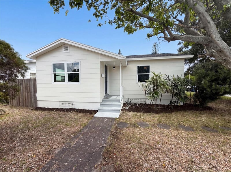 2596 38th Ave N, St Petersburg, FL 33713