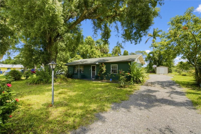 5803 13th St E, Bradenton, FL 34203