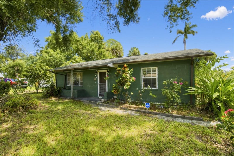 5803 13th St E, Bradenton, FL 34203