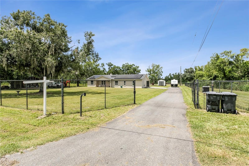 10710 Bill Tucker Rd, Wimauma, FL 33598