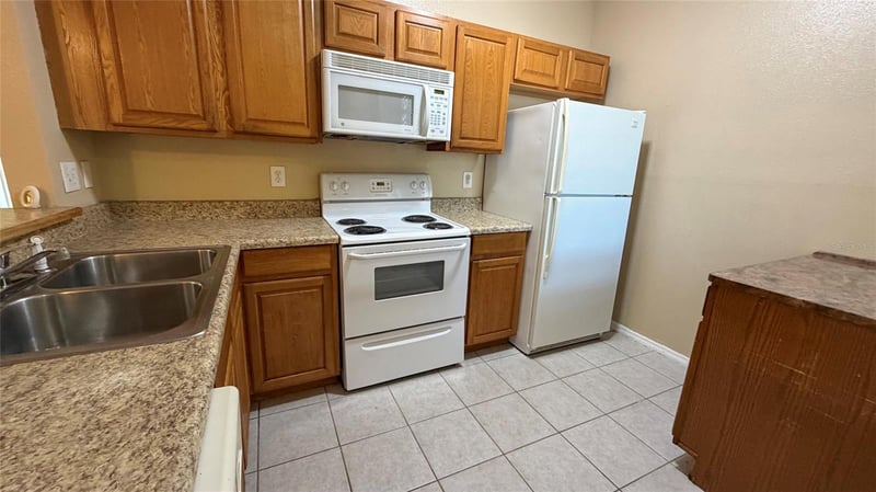 9523 Grovedale Cir #101, Riverview, FL 33578