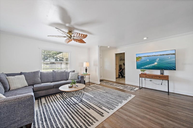 1211 Angela Maria Rd, Sarasota, FL 34243