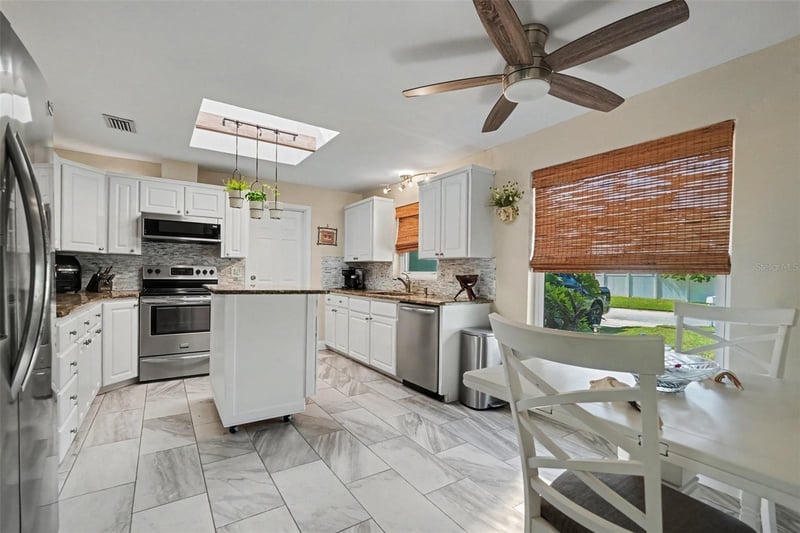 12080 66th Ave, Seminole, FL 33772