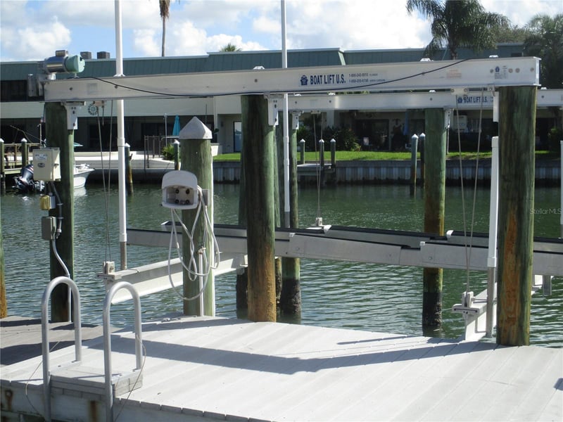 11855 1st St E, Treasure Island, FL 33706