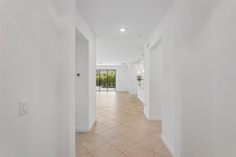 15234 Serene Shores Loop, Lakewood Ranch, FL 34211