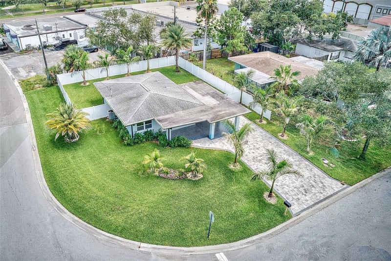 2425 Baywood Dr E, Dunedin, FL 34698