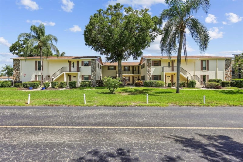 5400 34th St W #A6, Bradenton, FL 34210