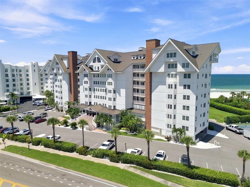 1582 Gulf Blvd #1106, Clearwater, FL 33767