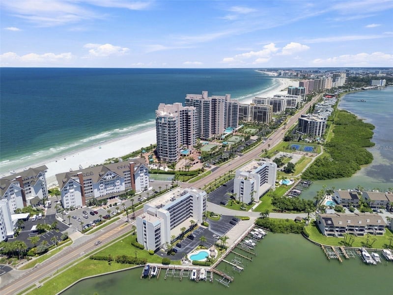 1582 Gulf Blvd #1106, Clearwater, FL 33767