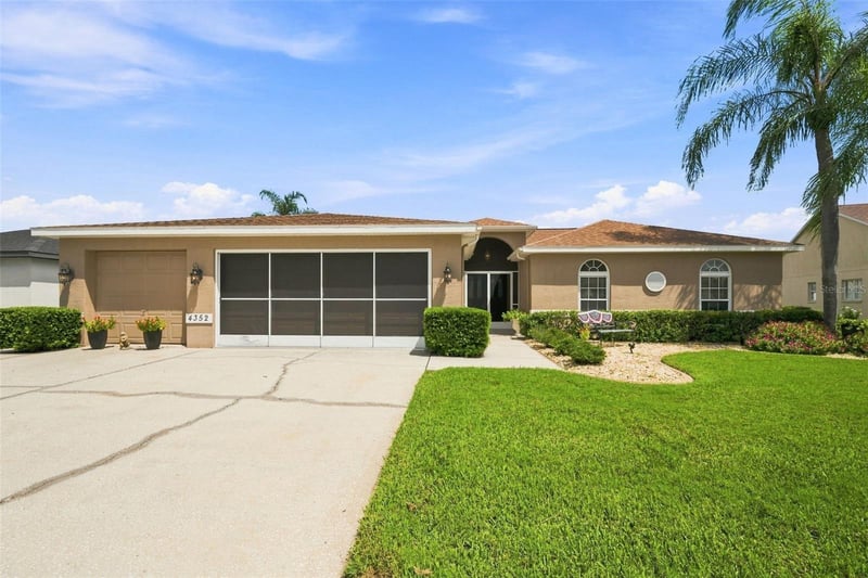 4352 Olin St, New Port Richey, FL 34653