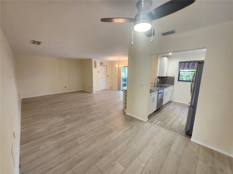 5970 80th St N #409, St Petersburg, FL 33709
