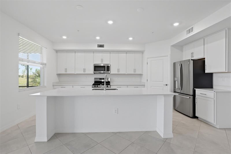 19238 Cherrystone Way #101, Lakewood Ranch, FL 34211