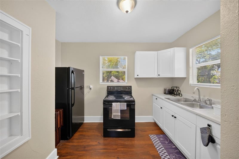 1615 14th St S, St Petersburg, FL 33705