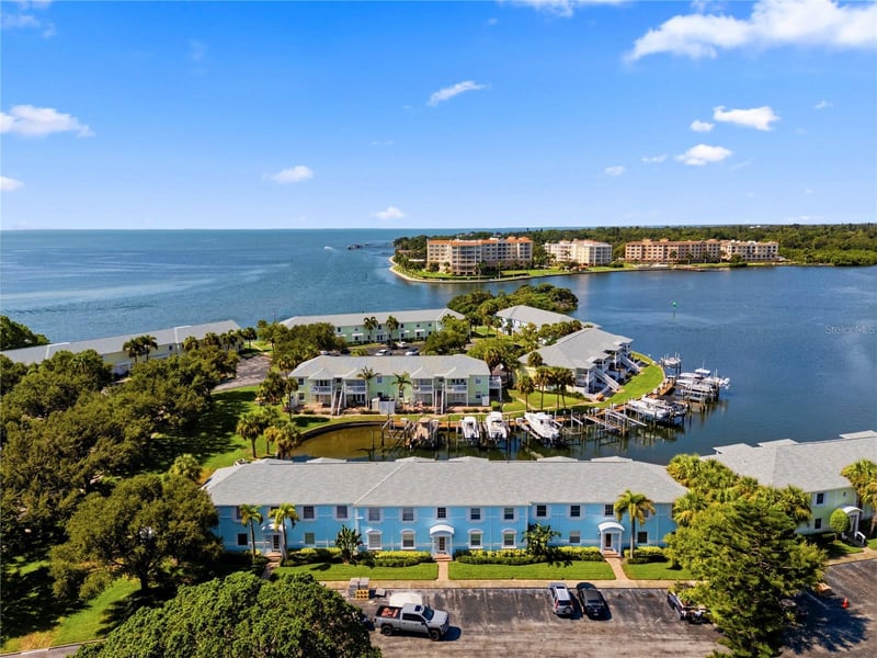 5191 Salmon Dr SE #D, St Petersburg, FL 33705