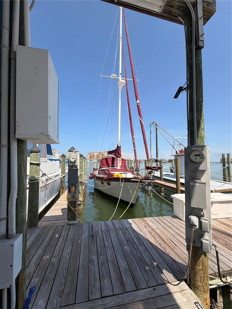 200 Windward PASSAGE #28F, Clearwater, FL 33767