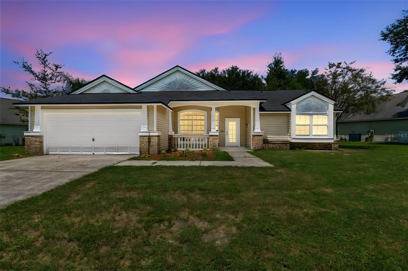 3315 Silverpond Dr, Plant City, FL 33566