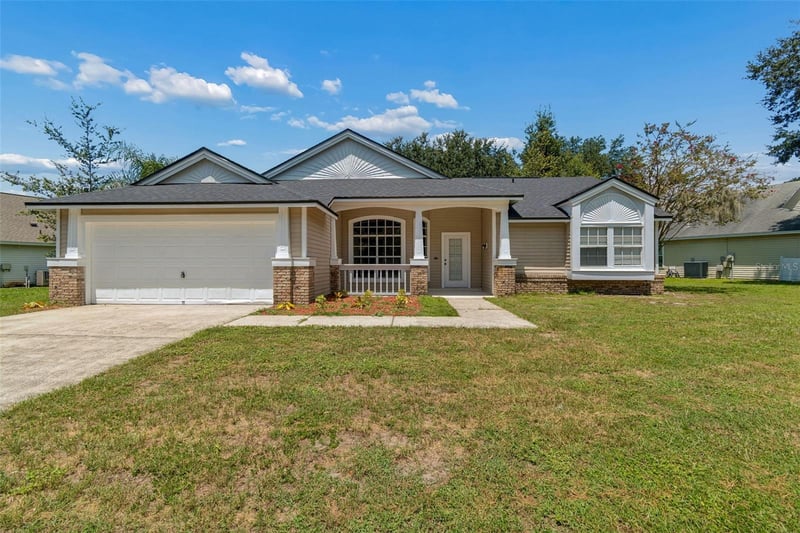 3315 Silverpond Dr, Plant City, FL 33566