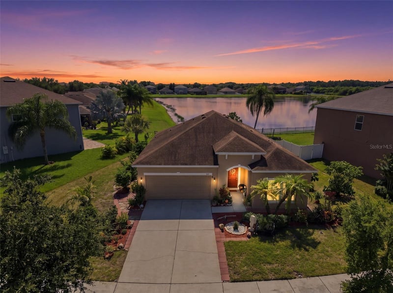 803 Parker Den Dr, Ruskin, FL 33570