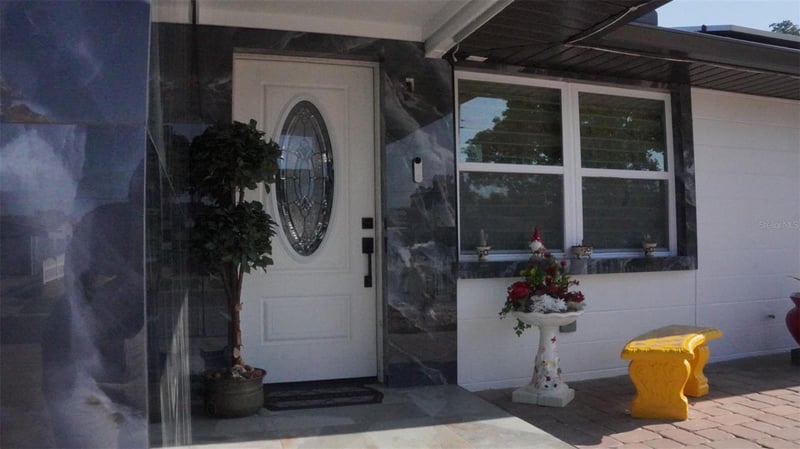 4527 W Elm St, Tampa, FL 33614