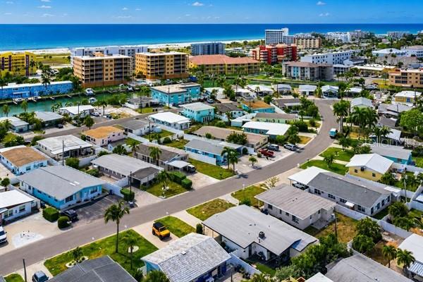 11355 2nd St E, Treasure Island, FL 33706
