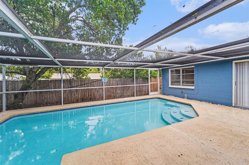 9540 Rainbow Ln, Port Richey, FL 34668