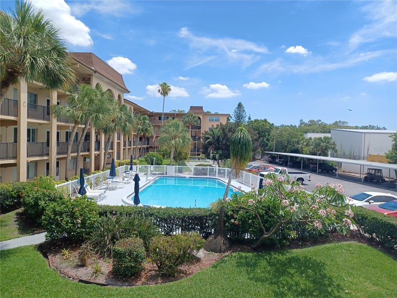 2525 W Bay Dr #A12, Belleair Bluffs, FL 33770