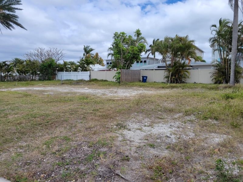 235 145th Ave E, Madeira Beach, FL 33708